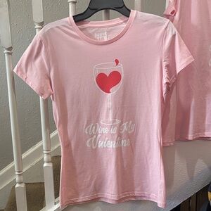 NWT Pink Wine Graphic Tee S, L, XL, 2XL comes with a free pair of socks 🧦